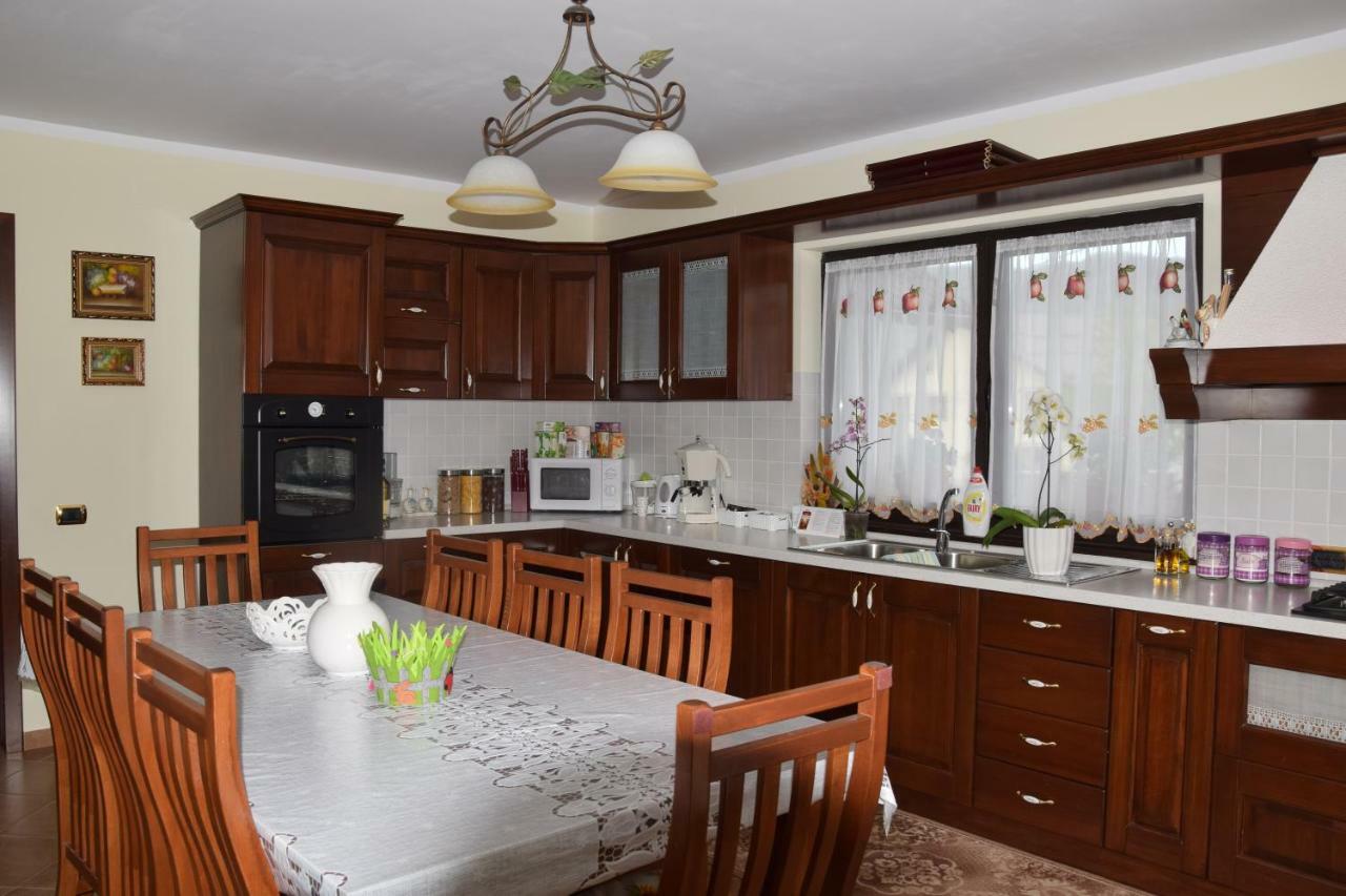 Pensiunea Select Curtea de Argeş Exteriör bild